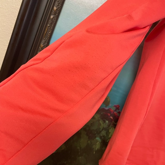 Under Armour Vibrant Coral ColdGear Fitted Top - Picture 6 of 12